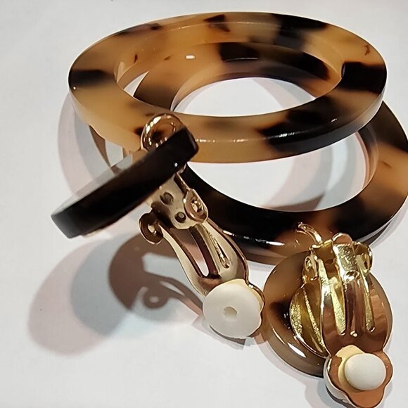 Bundle of Clip on Earrings NWOT 7 pair Bundle - Picture 5 of 11